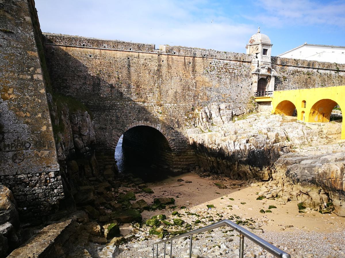 Peniche'S Blue & Yellow エクステリア 写真